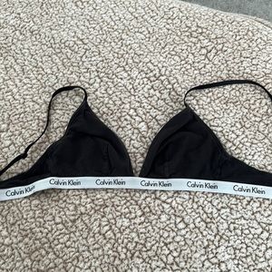 Calvin Klein Triangle Bra Size M